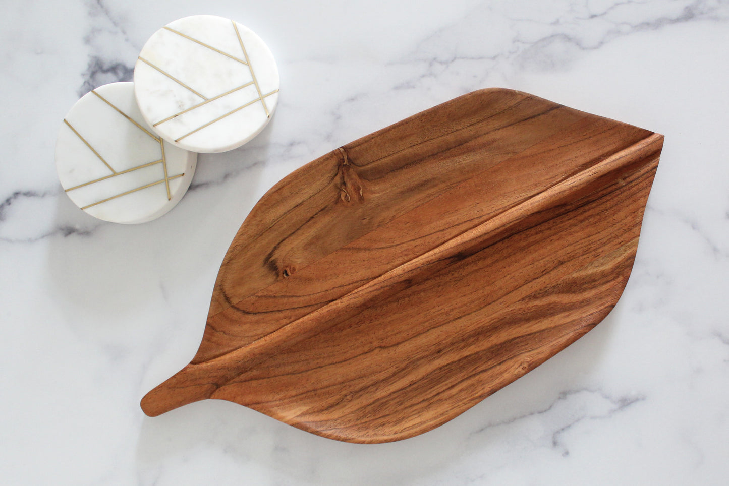 Leaf Platter - Acacia Wood