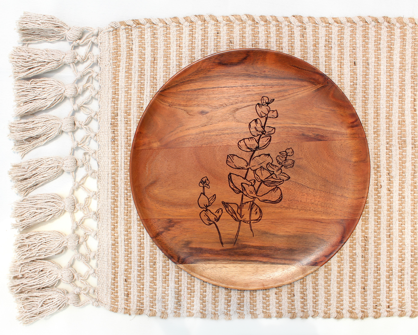 Eucalyptus Plates (set of 3) - Acacia Wood